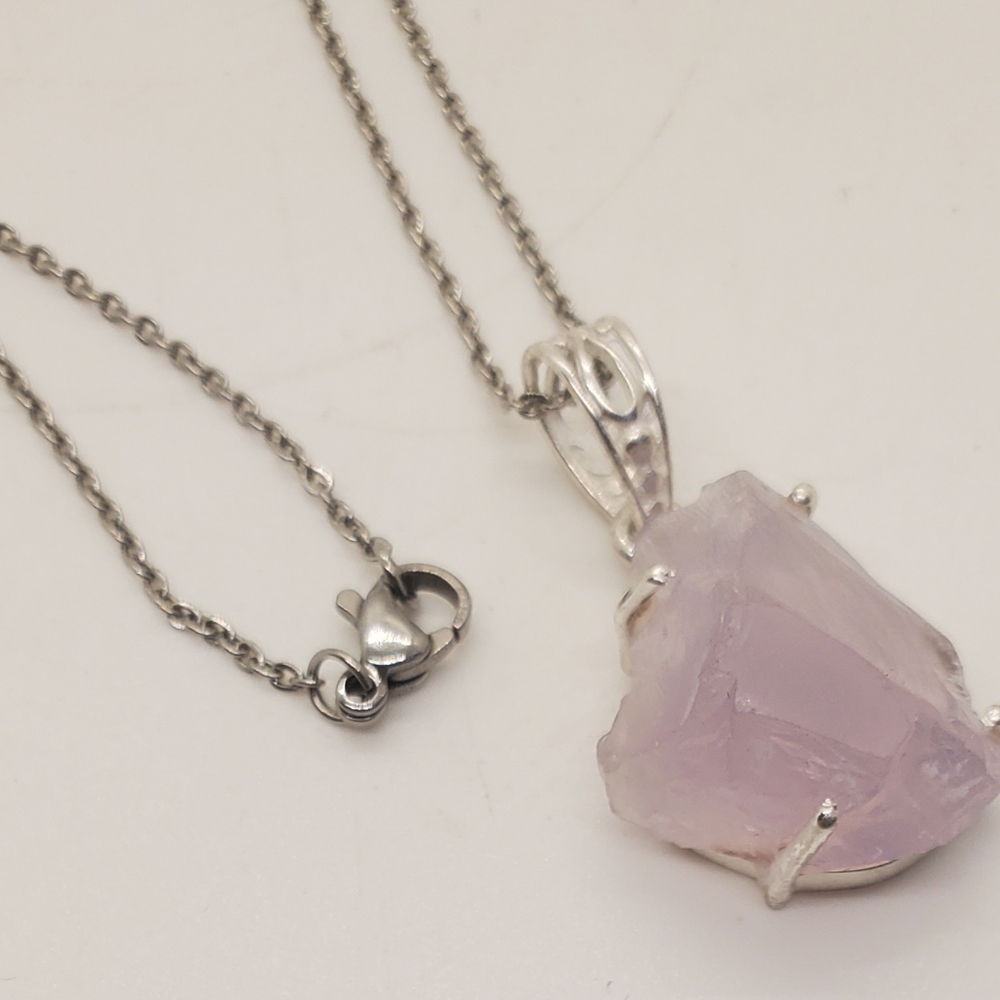 Lavender Quartz Silver 925 Pendant with Chain
